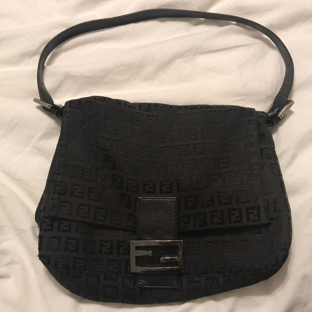 Vintage Black Fendi Baguette